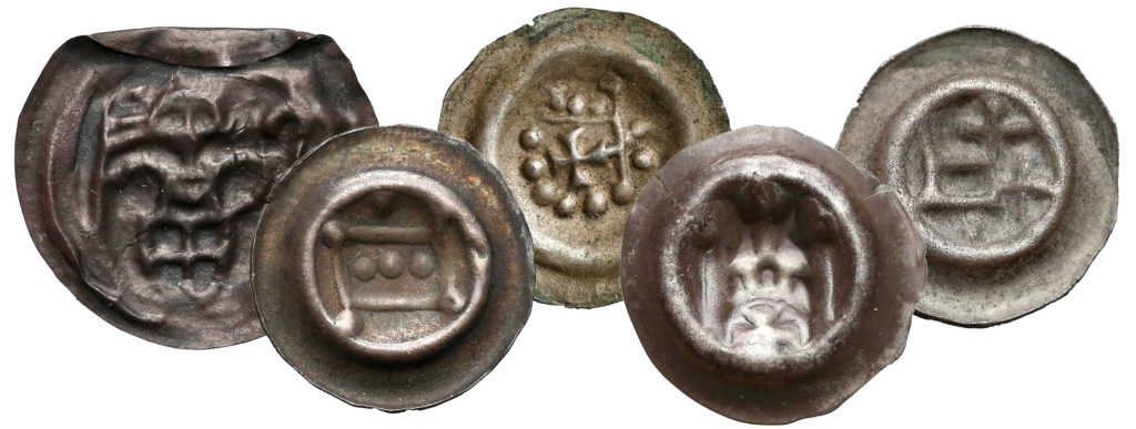 Brakteatowy fenig - pierwsza moneta Zakonu